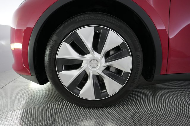 2023 Tesla Model Y — photo 15 of 25
