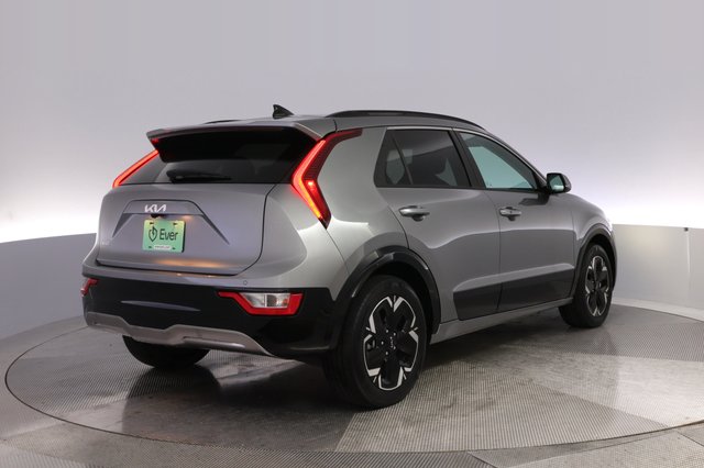 2023 Kia Niro EV — photo 2 of 24