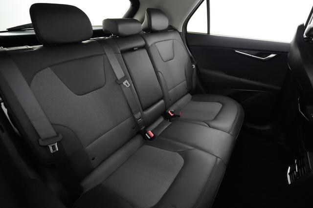 2023 Kia Niro EV — photo 4 of 24