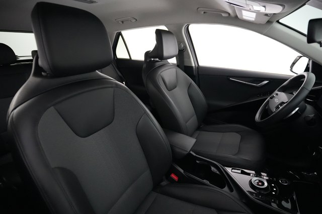2023 Kia Niro EV — photo 18 of 24