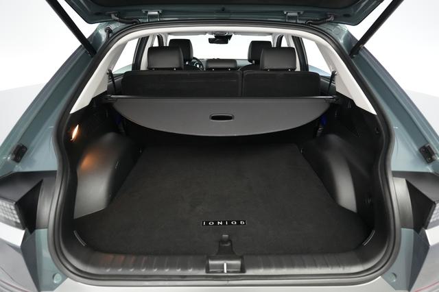 2024 Hyundai IONIQ 5 — photo 6 of 24
