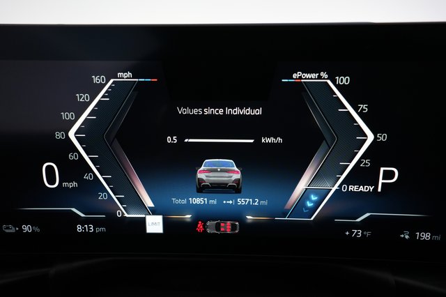 2025 BMW i4 — photo 5 of 23