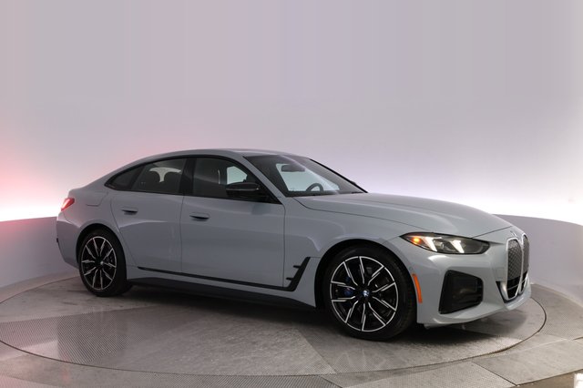2025 BMW i4 — photo 11 of 23