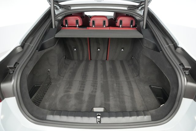2025 BMW i4 — photo 6 of 23