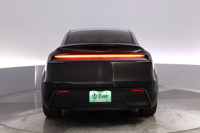 2026 Tesla Model Y — photo 12 of 28