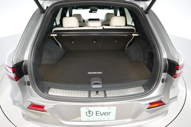 2023 Genesis Electrified GV70 — photo 6 of 24