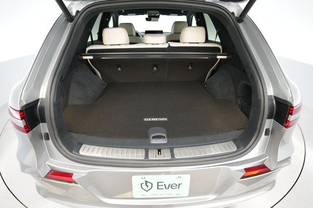 2023 Genesis Electrified GV70 — photo 6 of 24
