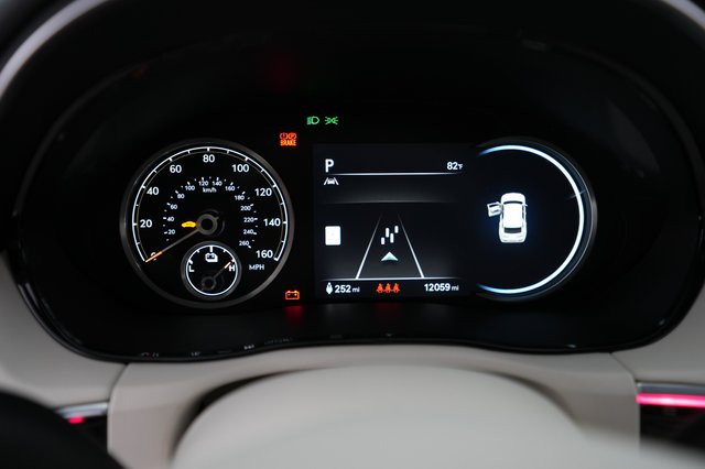 2023 Genesis Electrified GV70 — photo 5 of 24