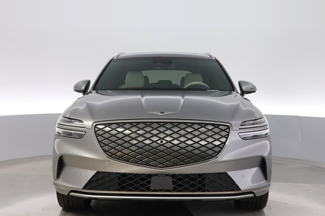 2023 Genesis Electrified GV70 — photo 9 of 24