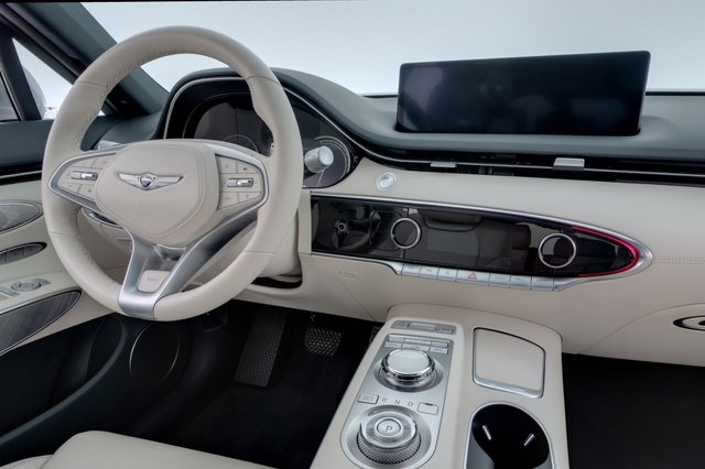 2023 Genesis Electrified GV70 — photo 20 of 24