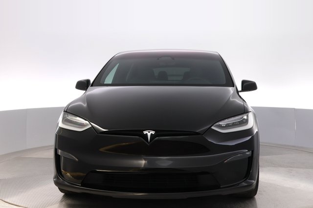 2023 Tesla Model X — photo 9 of 28