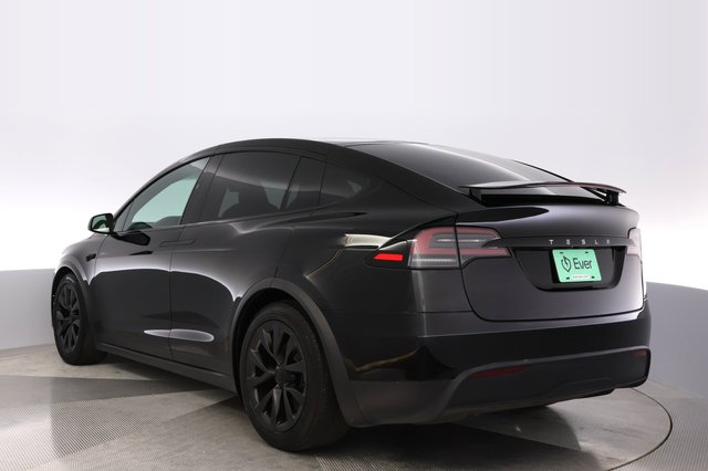 2023 Tesla Model X — photo 13 of 28