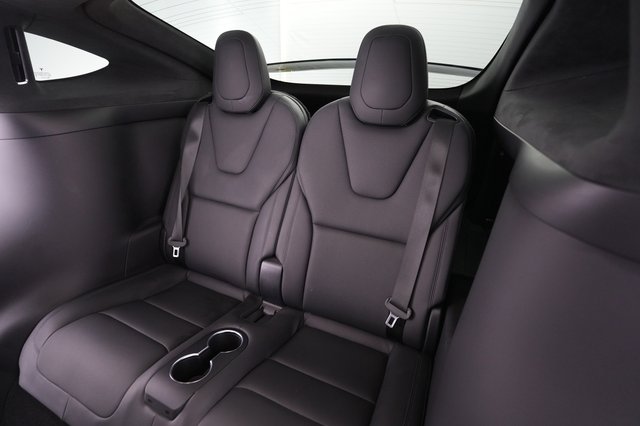 2023 Tesla Model X — photo 21 of 28