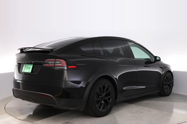 2023 Tesla Model X — photo 2 of 28