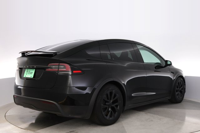 2023 Tesla Model X — photo 2 of 28