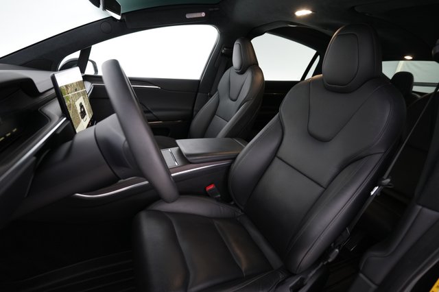 2023 Tesla Model X — photo 3 of 28