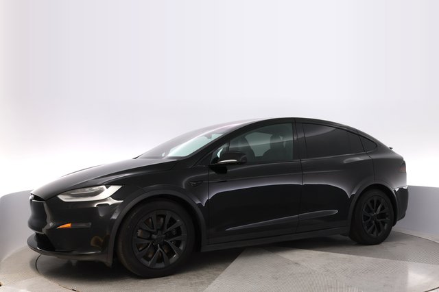 2023 Tesla Model X — photo 14 of 28