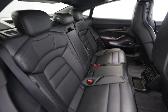 2023 Porsche Taycan — photo 4 of 26