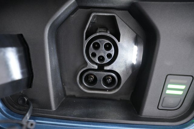 2024 Kia Niro EV — photo 8 of 24