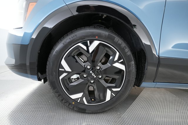 2024 Kia Niro EV — photo 15 of 24