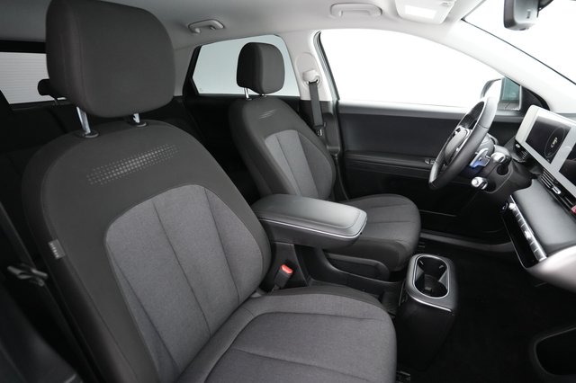 2024 Hyundai IONIQ 5 — photo 18 of 24