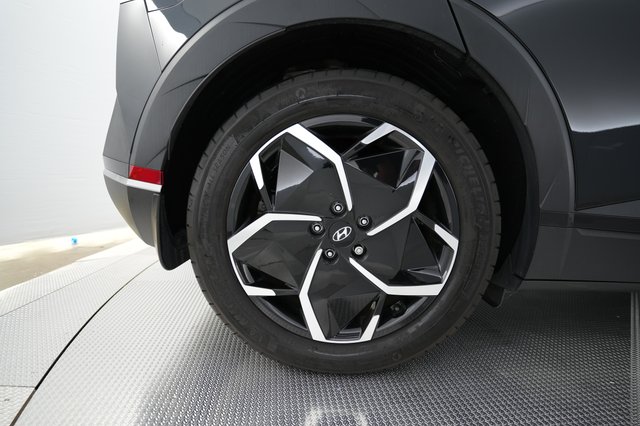 2024 Hyundai IONIQ 5 — photo 17 of 24