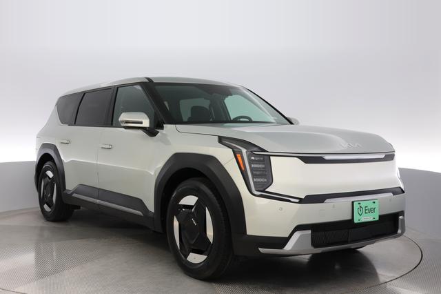 2024 Kia EV9 — photo 10 of 26