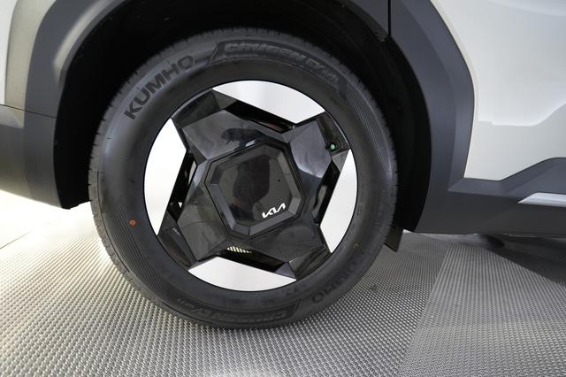 2024 Kia EV9 — photo 7 of 26