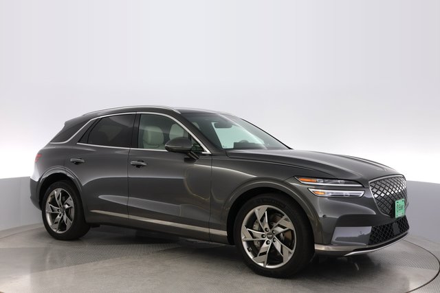 2025 Genesis Electrified GV70 — photo 11 of 24