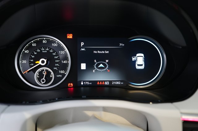 2025 Genesis Electrified GV70 — photo 5 of 24