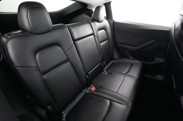 2021 Tesla Model Y — photo 4 of 24