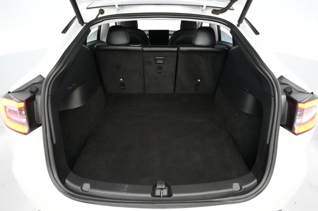2021 Tesla Model Y — photo 6 of 24