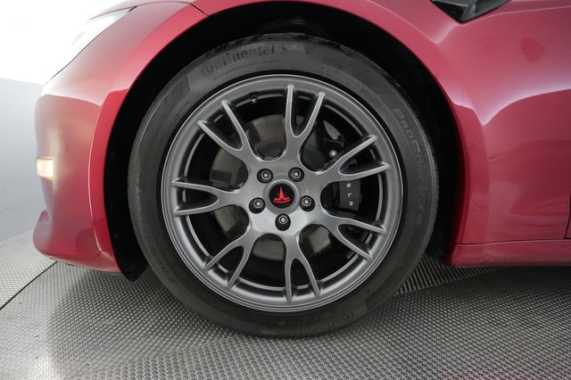 2024 Tesla Model S — photo 15 of 24