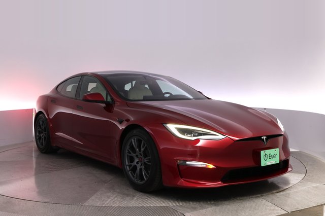 2024 Tesla Model S — photo 10 of 24