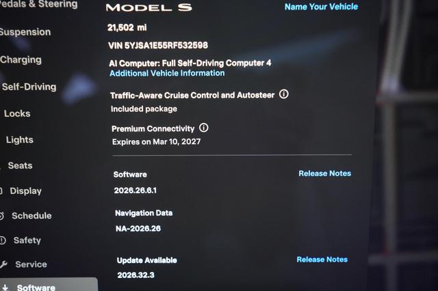 2024 Tesla Model S — photo 5 of 24