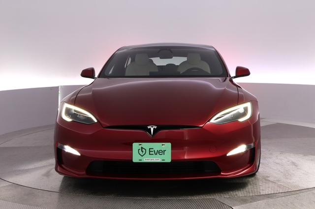 2024 Tesla Model S — photo 9 of 24