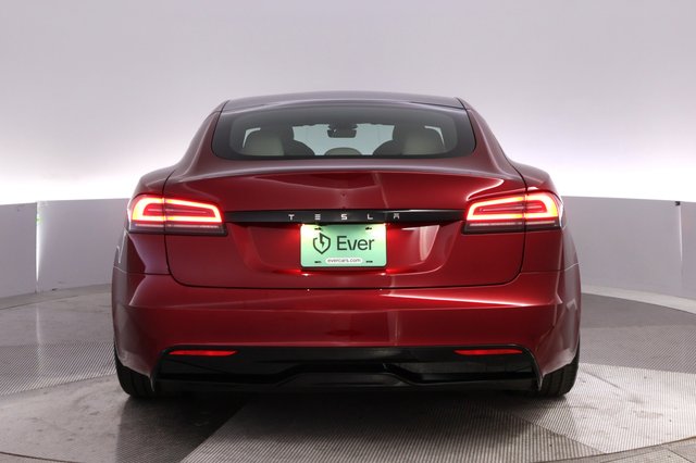 2024 Tesla Model S — photo 12 of 24