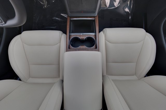 2024 Tesla Model S — photo 22 of 24