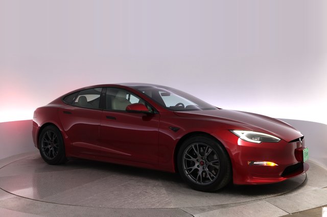 2024 Tesla Model S — photo 11 of 24