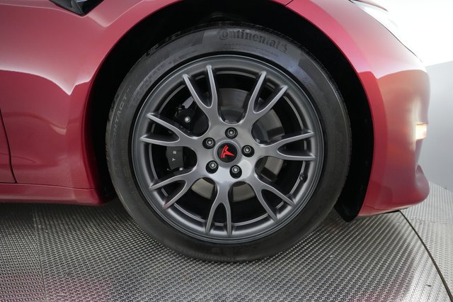 2024 Tesla Model S — photo 16 of 24