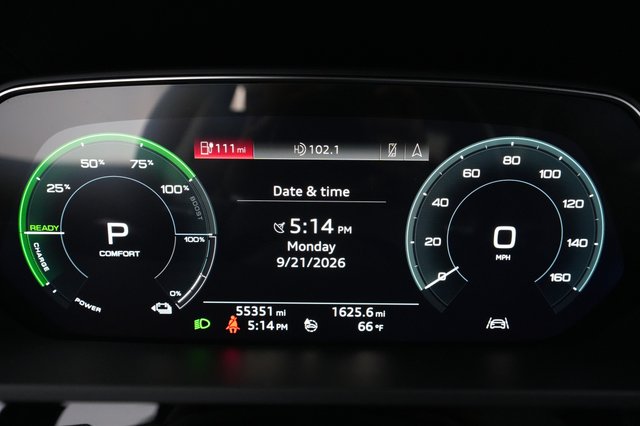2019 Audi e-tron — photo 5 of 28