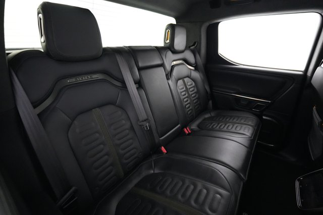 2022 Rivian R1T — photo 4 of 25