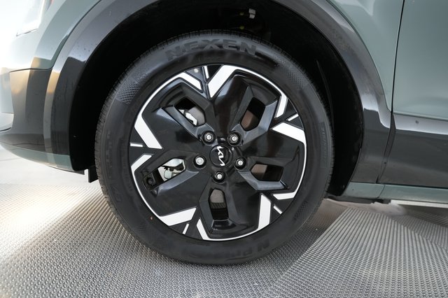 2025 Kia Niro EV — photo 15 of 26