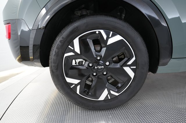 2025 Kia Niro EV — photo 17 of 26