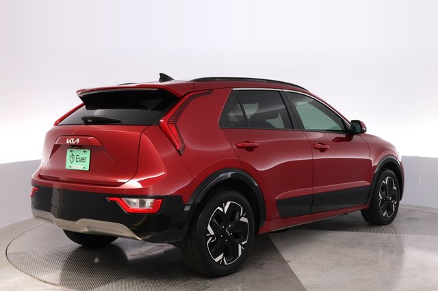 2023 Kia Niro EV — photo 2 of 24