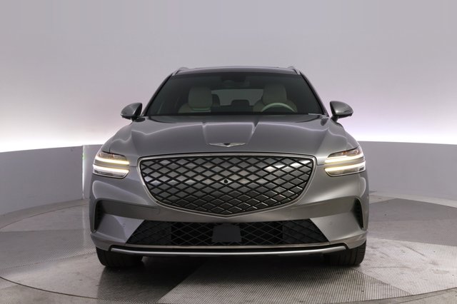 2023 Genesis Electrified GV70 — photo 9 of 28