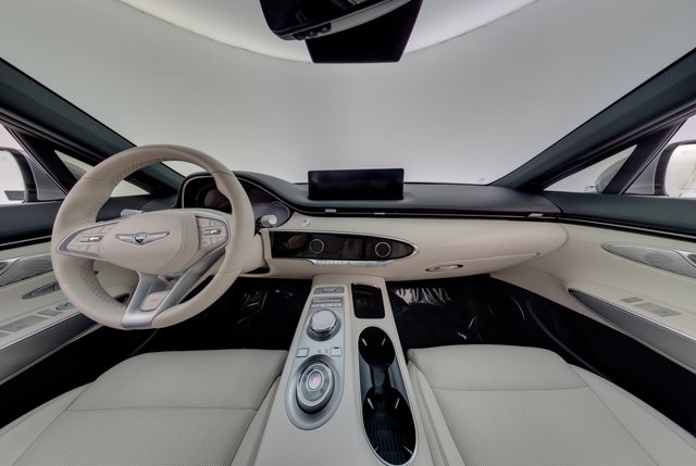 2023 Genesis Electrified GV70 — photo 21 of 28