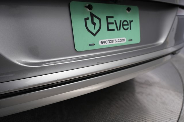 2023 Genesis Electrified GV70 — photo 25 of 28