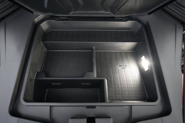 2023 Genesis Electrified GV70 — photo 23 of 28