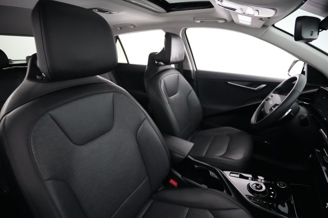 2023 Kia Niro EV — photo 18 of 24
